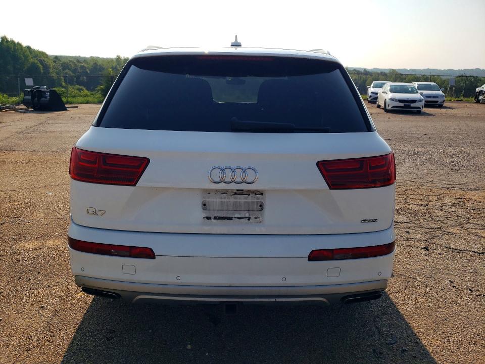 2017 Audi Q7 მანქანა იყიდება აუქციონზე, vin: WA1AHAF78HD048142, აუქციონის ნომერი: 63037146
