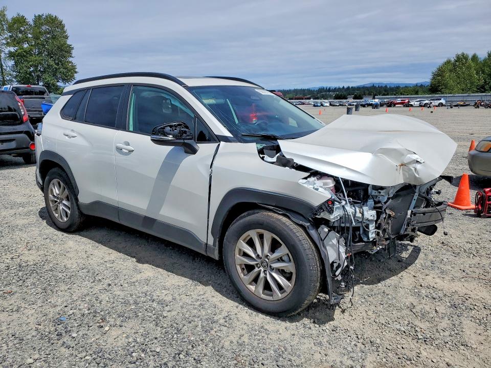 Продажа на аукционе авто 2024 Toyota Corolla Cross, vin: 7MUBAABG1RV093651, номер лота: 60029706