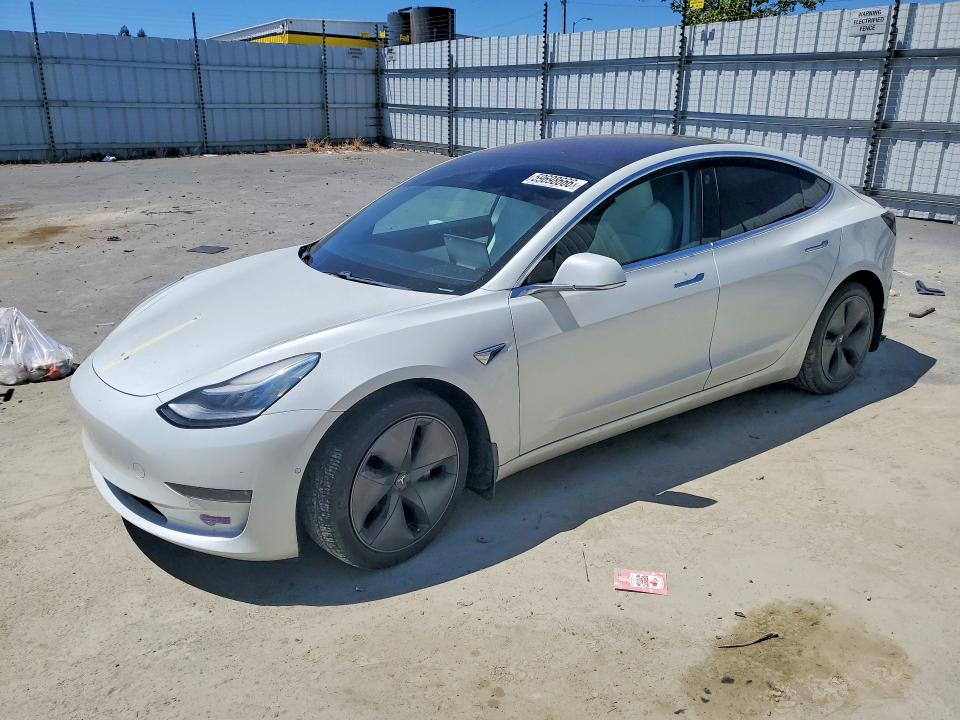 Auction sale of the 2018 Tesla Model 3, vin: 5YJ3E1EB0JF100214, lot number: 59698666