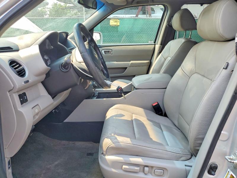60428106 :رقم المزاد ، 5FNYF4H9XDB070592 vin ، 2013 Honda Pilot مزاد بيع