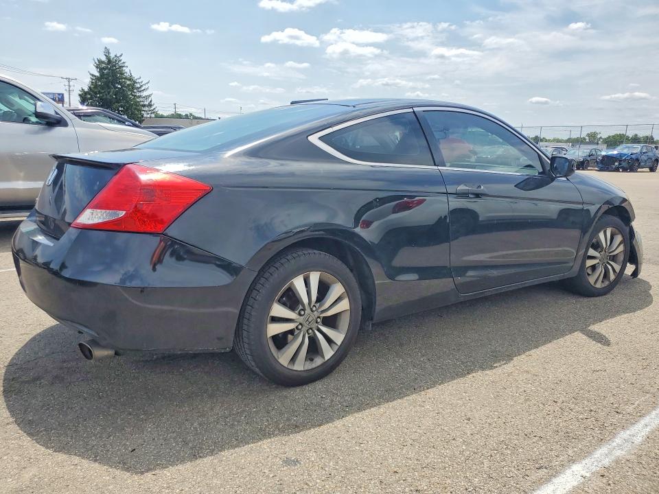Auction sale of the 2012 Honda Accord, vin: 1HGCS1B77CA010872, lot number: 62292486