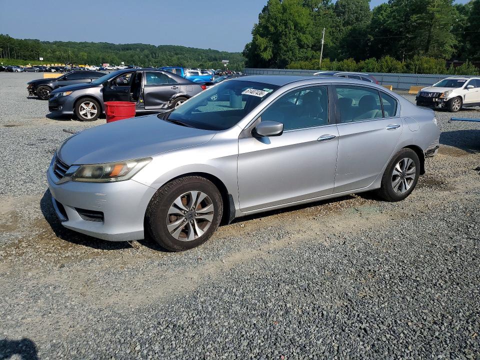 61407436 :رقم المزاد ، 1HGCR2F37DA063162 vin ، 2013 Honda Accord مزاد بيع