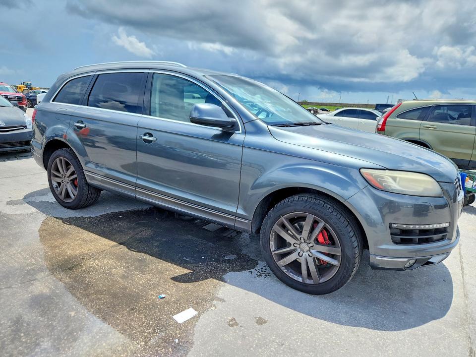 59915596 :رقم المزاد ، WA1LGAFE5FD008382 vin ، 2015 Audi Q7 مزاد بيع