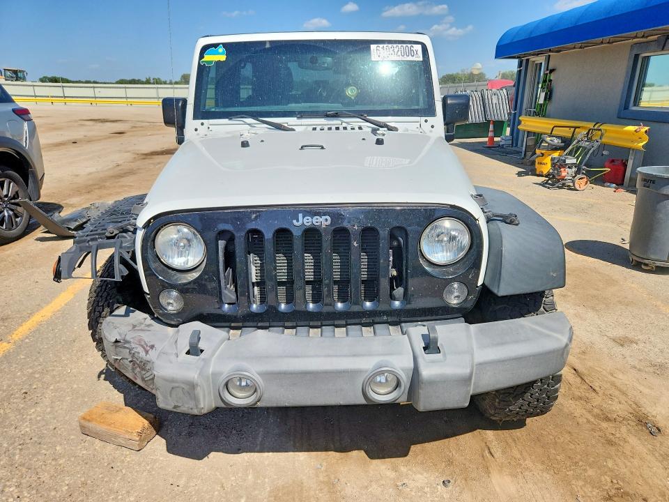 61932006 :رقم المزاد ، 1C4BJWDG1JL886801 vin ، 2018 Jeep Wrangler Unlimited مزاد بيع