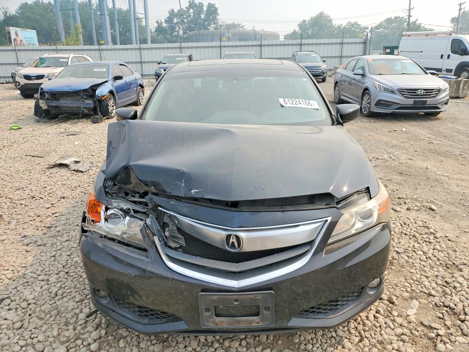 61224166 :رقم المزاد ، 19VDE1F54DE002836 vin ، 2013 Acura Ilx مزاد بيع