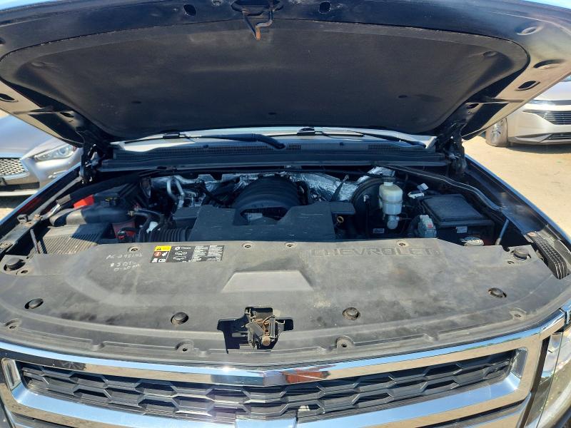 62917976 :رقم المزاد ، 1GNSKJKC7FR118624 vin ، 2015 Chevrolet Suburban مزاد بيع