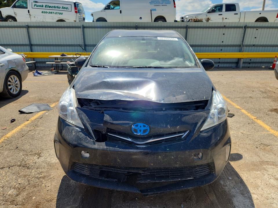 60700546 :رقم المزاد ، JTDZN3EU0C3040216 vin ، 2012 Toyota Prius V مزاد بيع