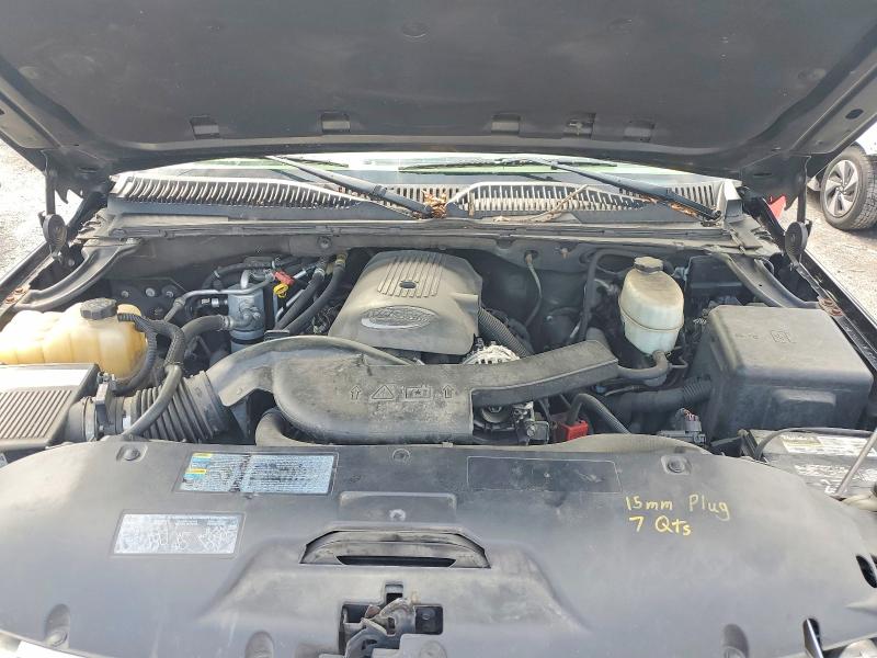 60656536 :رقم المزاد ، 3GNFK16Z35G164742 vin ، 2005 Chevrolet Suburban مزاد بيع