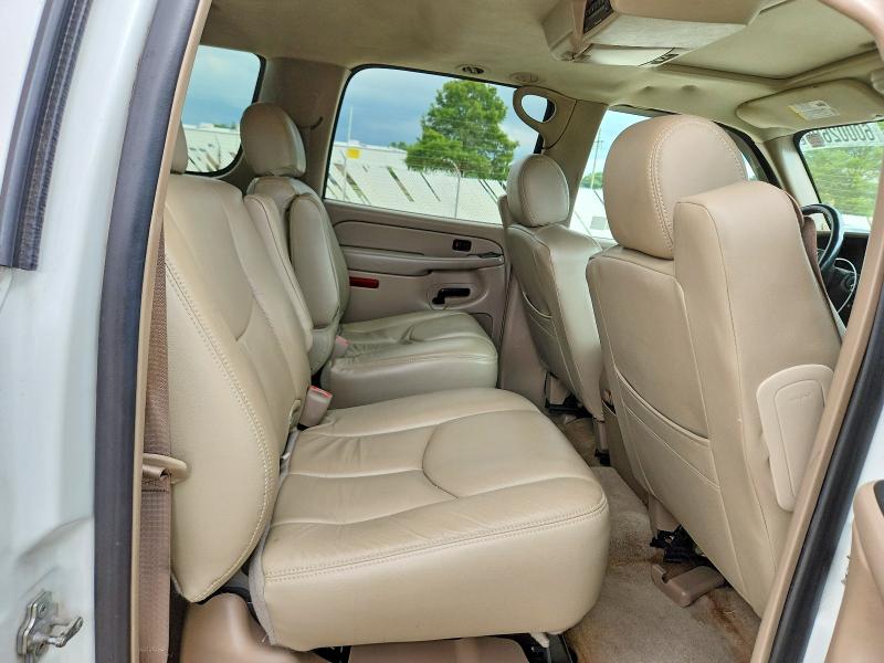 60002606 :رقم المزاد ، 1GNEC16Z06J167350 vin ، 2006 Chevrolet Suburban مزاد بيع