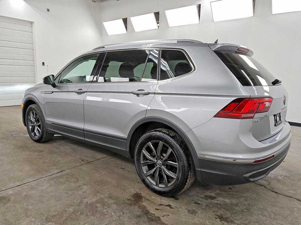 56681886 :رقم المزاد ، 3VV2B7AX4NM142400 vin ، 2022 Volkswagen Tiguan مزاد بيع
