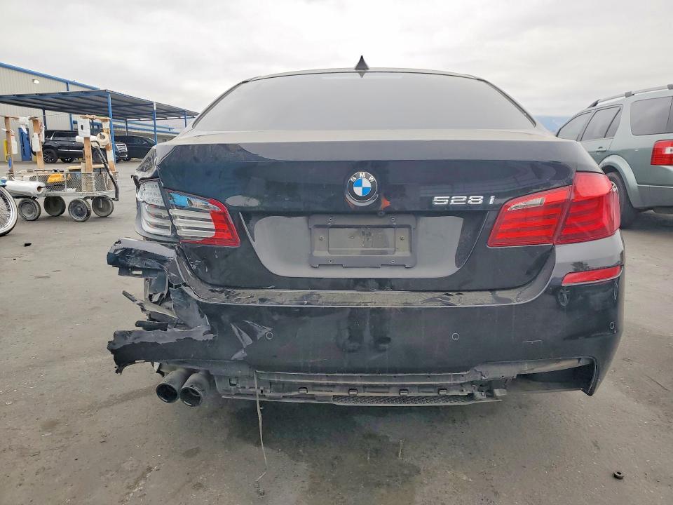 2011 Bmw 528i მანქანა იყიდება აუქციონზე, vin: WBAFR1C50BC741079, აუქციონის ნომერი: 59366426