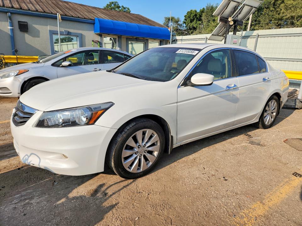 Auction sale of the 2012 Honda Accord, vin: 1HGCP3F86CA008353, lot number: 61233056