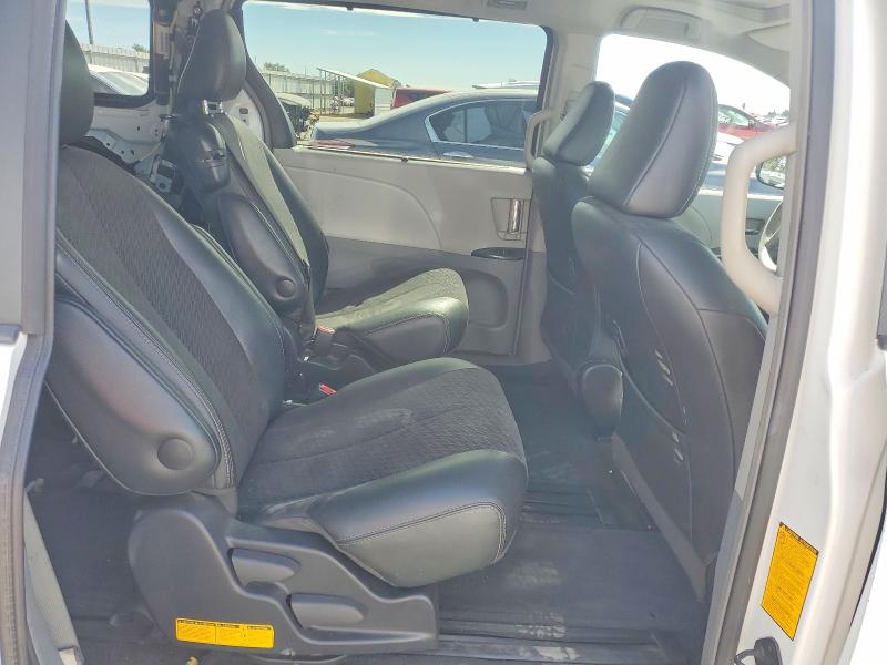 Продаж на аукціоні авто 2014 Toyota Sienna, vin: 5TDXK3DC9ES500239, номер лоту: 61727916