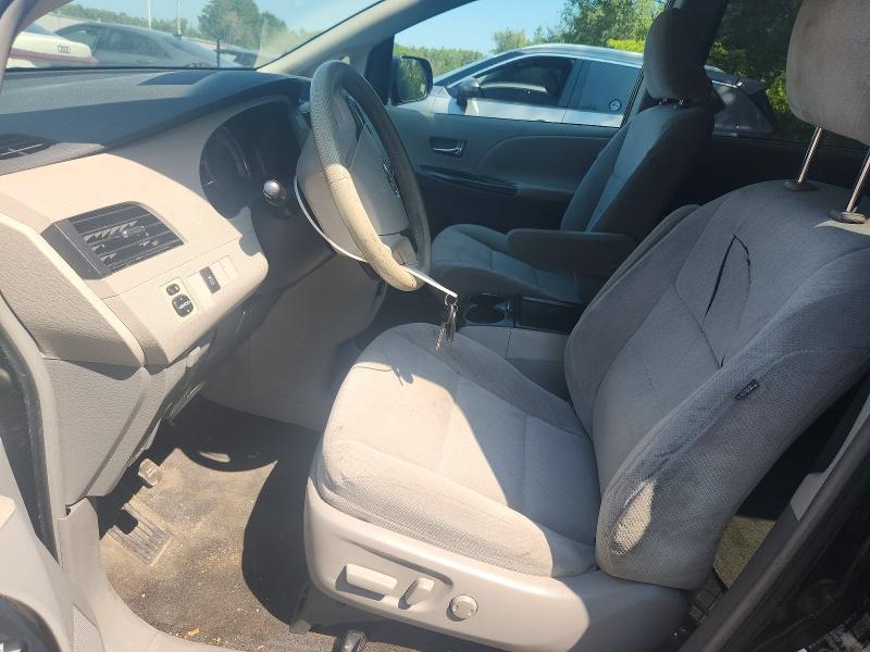 61435046 :رقم المزاد ، 5TDXK3DC9BS127036 vin ، 2011 Toyota Sienna مزاد بيع