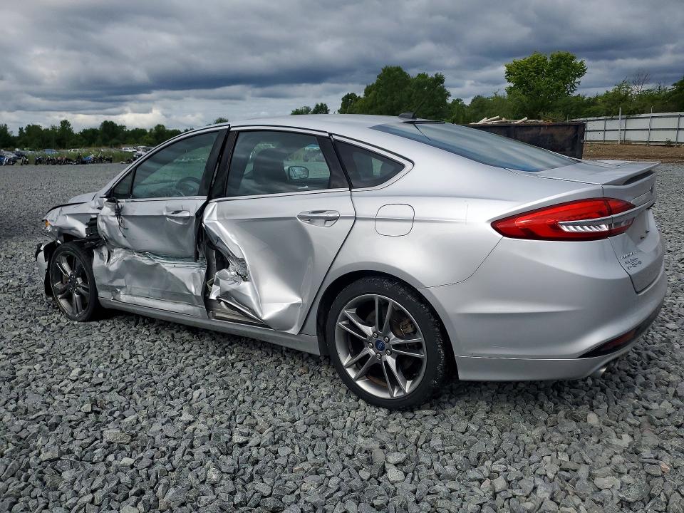 61854286 :رقم المزاد ، 3FA6P0VP3HR282745 vin ، 2017 Ford Fusion مزاد بيع