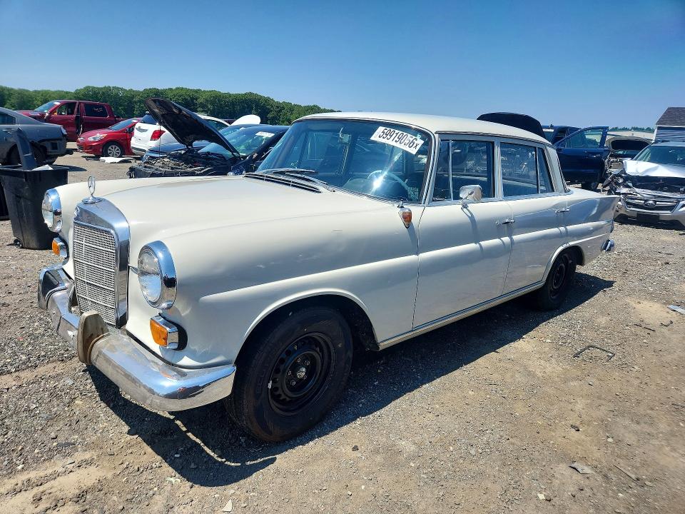 59919056 :رقم المزاد ، 11011010104428 vin ، 1964 Mercedes-benz 190 مزاد بيع