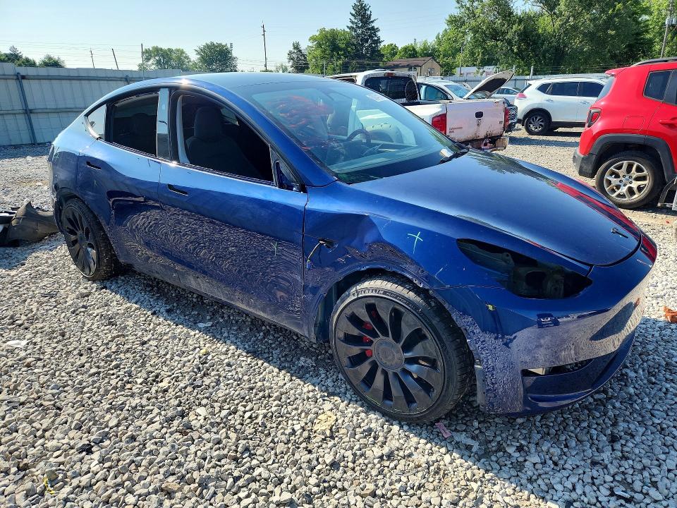 60041976 :رقم المزاد ، 7SAYGDEF0PF870221 vin ، 2023 Tesla Model Y مزاد بيع