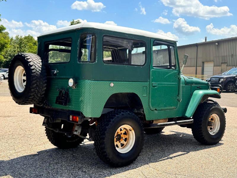61573456 :رقم المزاد ، FJ40249800 vin ، 1977 Toyota Fj Cruiser مزاد بيع