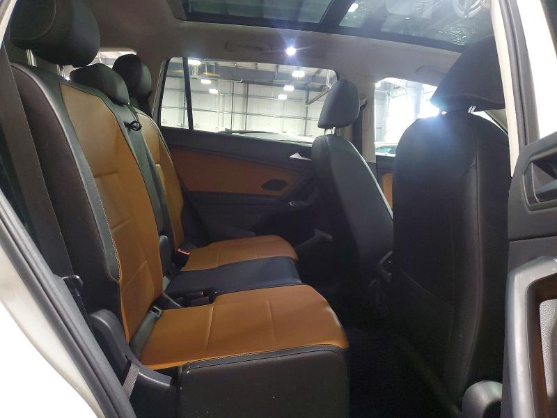 59611396 :رقم المزاد ، 3VV2B7AXXKM142851 vin ، 2019 Volkswagen Tiguan مزاد بيع
