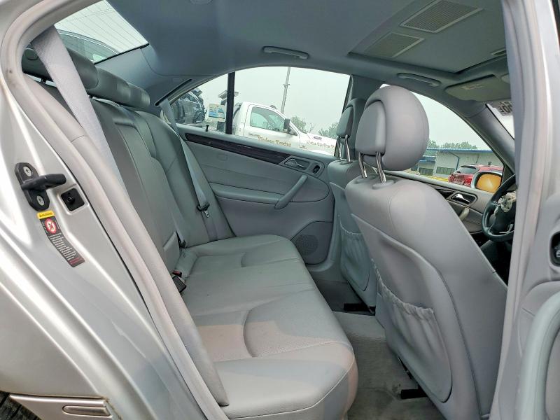 61289156 :رقم المزاد ، WDBRF81J64F552292 vin ، 2004 Mercedes-benz C مزاد بيع