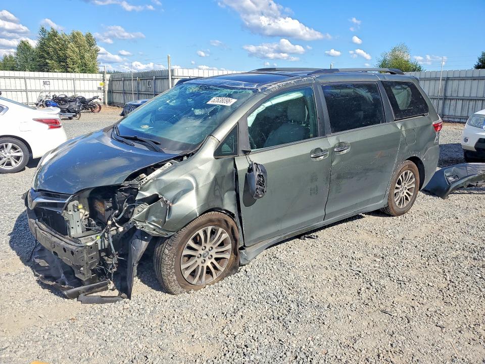 62638096 :رقم المزاد ، 5TDYZ3DC5JS908196 vin ، 2018 Toyota Sienna مزاد بيع