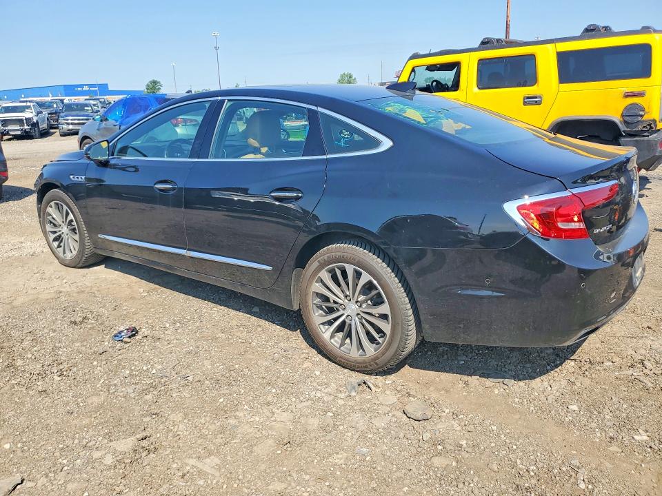 60410426 :رقم المزاد ، 1G4ZS5SS3HU115978 vin ، 2017 Buick Lacrosse مزاد بيع