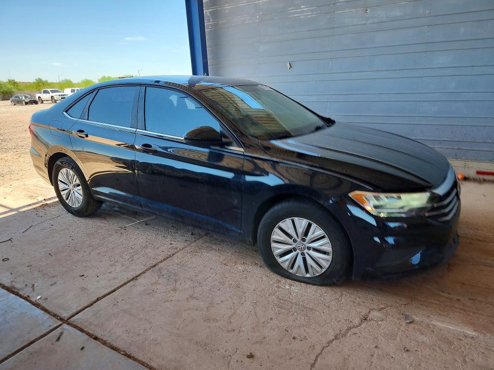 62723896 :رقم المزاد ، 3VWC57BU6KM215161 vin ، 2019 Volkswagen Jetta مزاد بيع