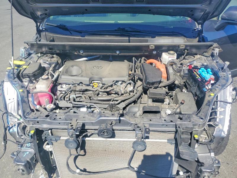 Продажа на аукционе авто 2022 Toyota Rav4, vin: JTMMWRFV8ND158822, номер лота: 61555716