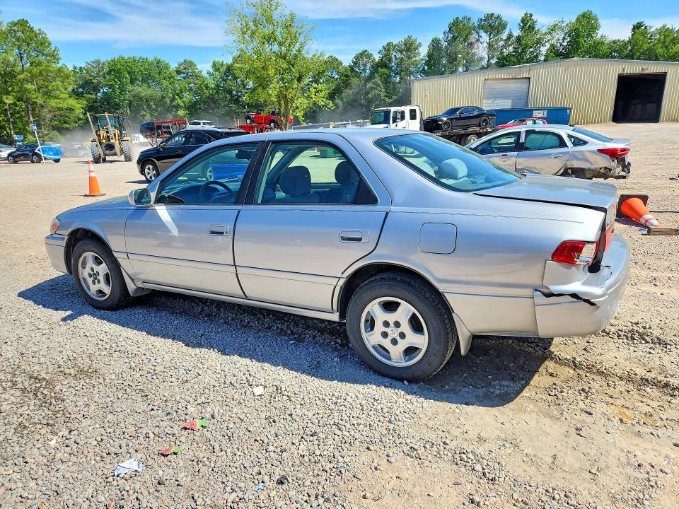 Auction sale of the 2000 Toyota Camry, vin: 4T1BG22K9YU006619, lot number: 61002996