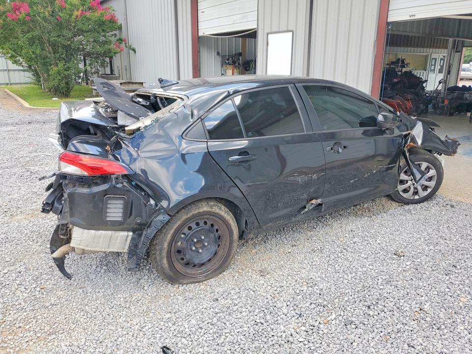 60683196 :رقم المزاد ، 5YFEPMAE4NP330580 vin ، 2022 Toyota Corolla مزاد بيع