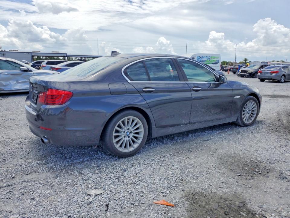 2011 Bmw 535 მანქანა იყიდება აუქციონზე, vin: WBAFR7C58BC606399, აუქციონის ნომერი: 61152176