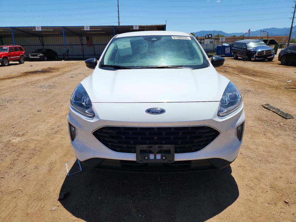 Продажа на аукционе авто 2022 Ford Escape, vin: 1FMCU9H9XNUA81660, номер лота: 61880256