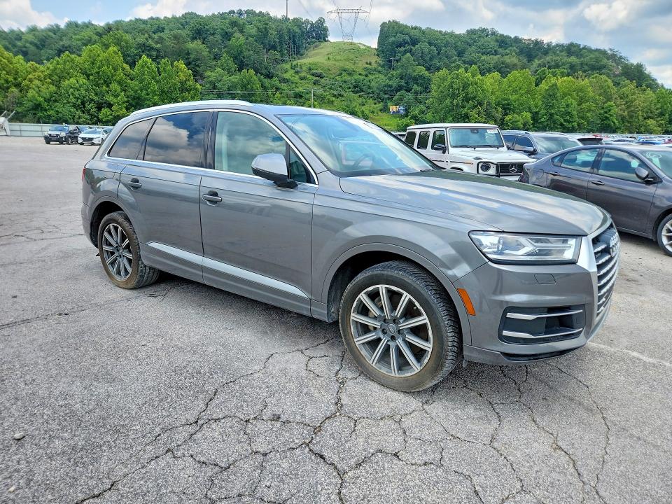 Aukcja sprzedaży 2017 Audi Q7, vin: WA1LHAF78HD036162, numer aukcji: 61935676