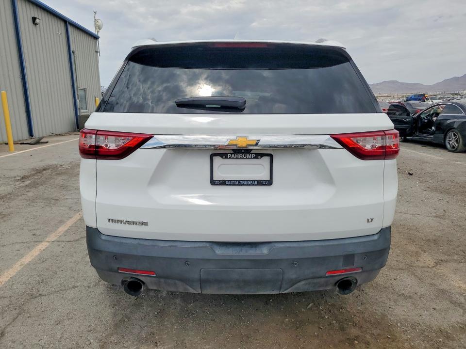 Продаж на аукціоні авто 2018 Chevrolet Traverse, vin: 1GNERHKW3JJ165488, номер лоту: 60794326