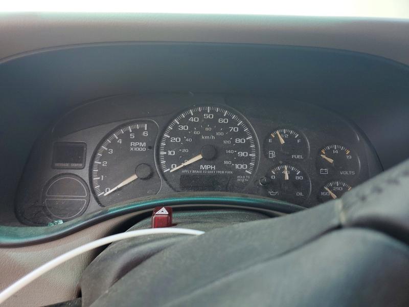 59370616 :رقم المزاد ، 3GNFK16Z32G257661 vin ، 2002 Chevrolet Suburban مزاد بيع