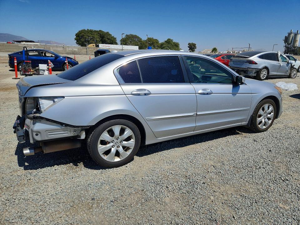 Продажа на аукционе авто 2008 Honda Accord, vin: JHMCP26858C051858, номер лота: 60772696