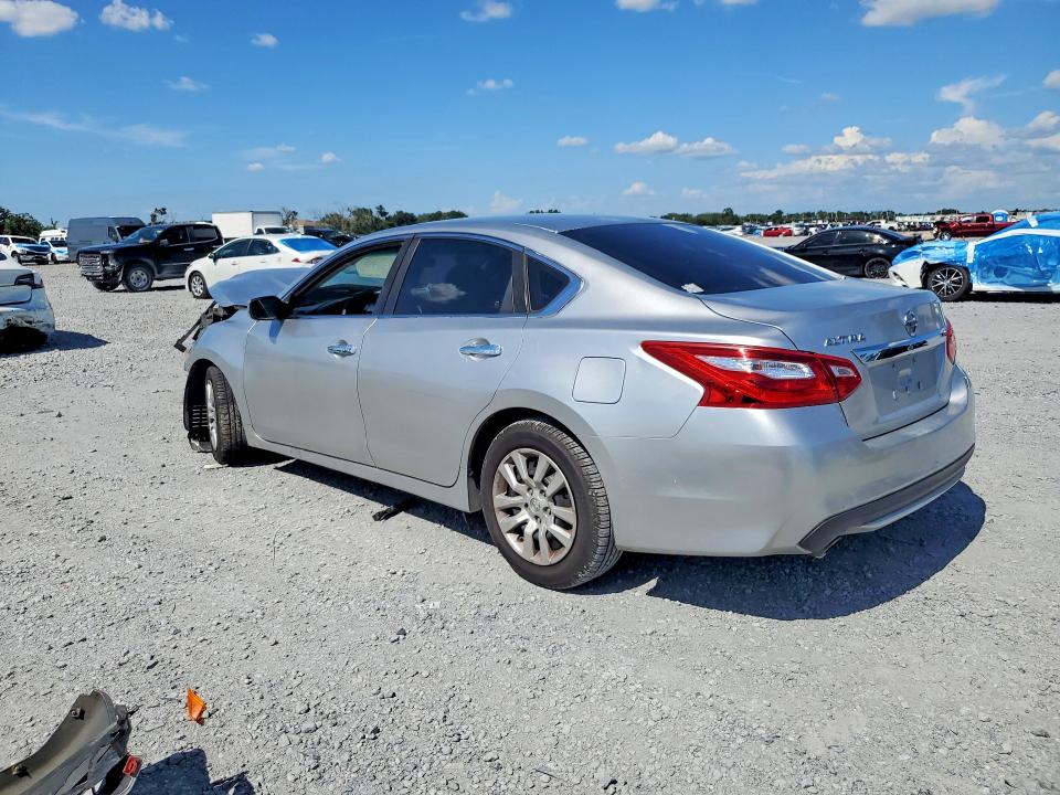 62440316 :رقم المزاد ، 1N4AL3AP9HN332015 vin ، 2017 Nissan Altima مزاد بيع