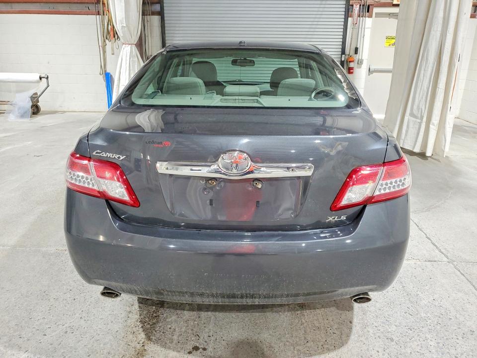 2011 Toyota Camry მანქანა იყიდება აუქციონზე, vin: 4T1BK3EK6BU126868, აუქციონის ნომერი: 61445106