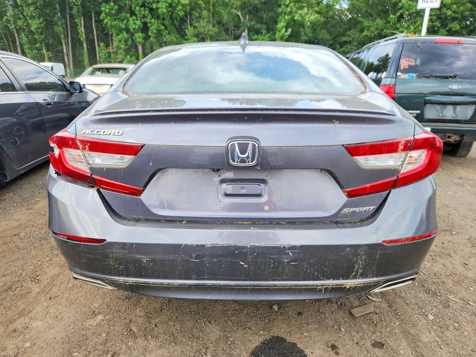 Продажа на аукционе авто 2018 Honda Accord, vin: 1HGCV1F3XJA215288, номер лота: 60611856