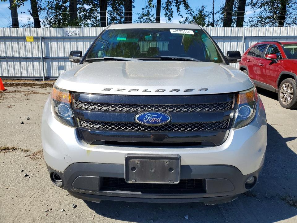 60696416 :رقم المزاد ، 1FM5K8GT6FGA77756 vin ، 2015 Ford Explorer مزاد بيع