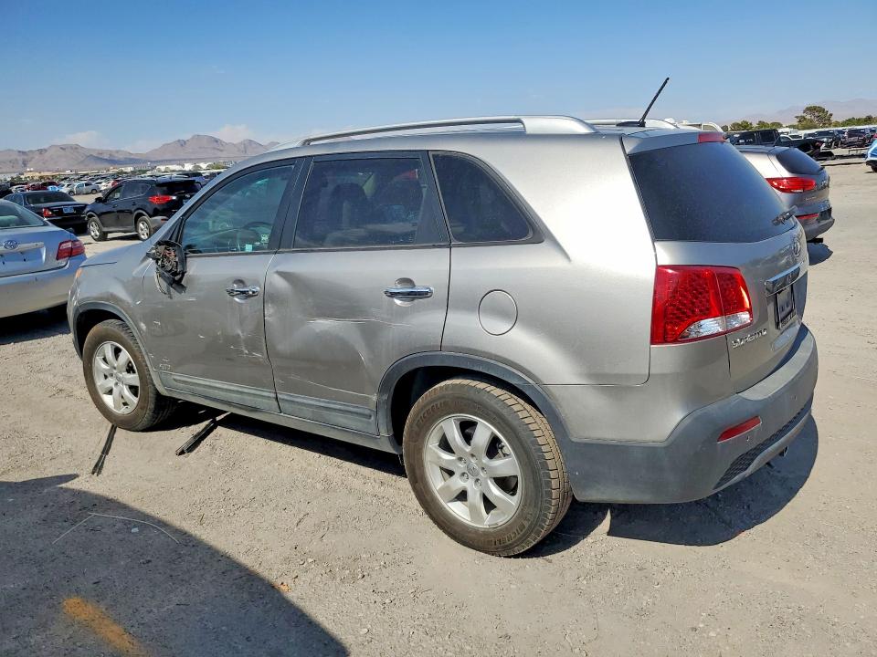 61920506 :رقم المزاد ، 5XYKTDA28DG424016 vin ، 2013 Kia Sorento مزاد بيع