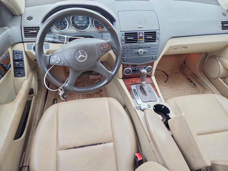 59781846 :رقم المزاد ، WDDGF81X29R084506 vin ، 2009 Mercedes-benz C مزاد بيع
