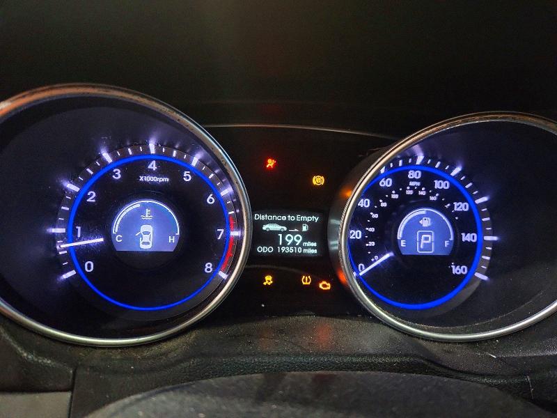 59130246 :رقم المزاد ، 5NPEC4AC2BH252660 vin ، 2011 Hyundai Sonata مزاد بيع