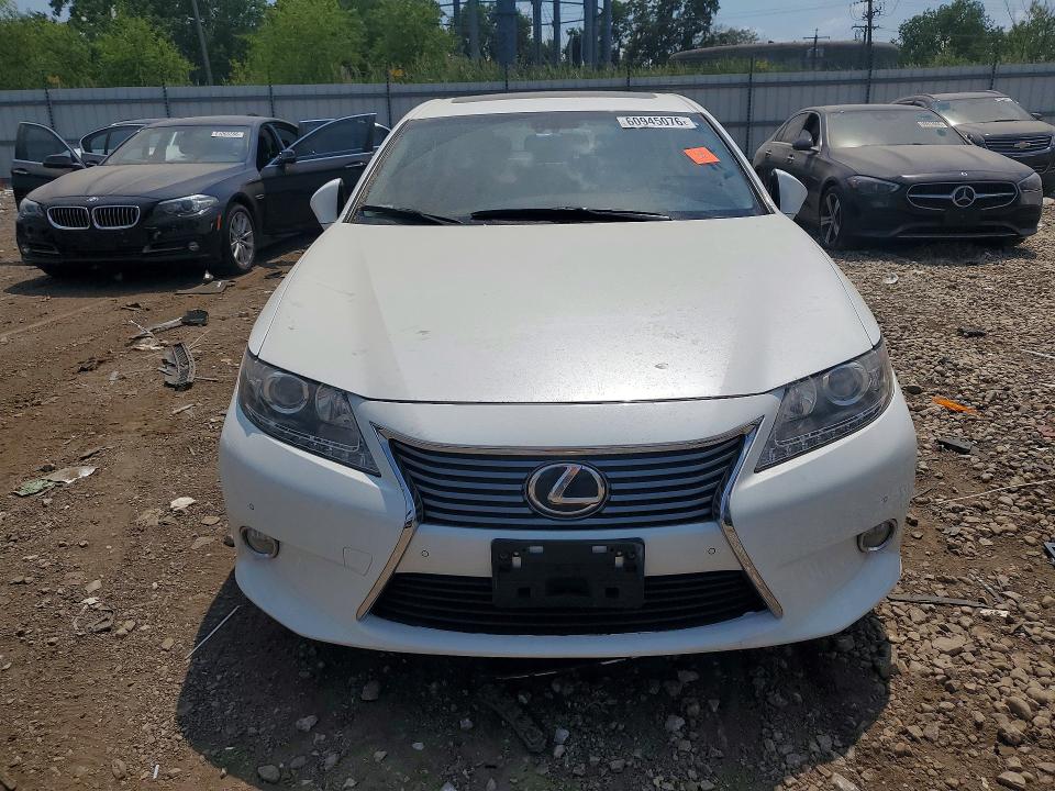 60945076 :رقم المزاد ، JTHBK1GG6D2004610 vin ، 2013 Lexus Es مزاد بيع