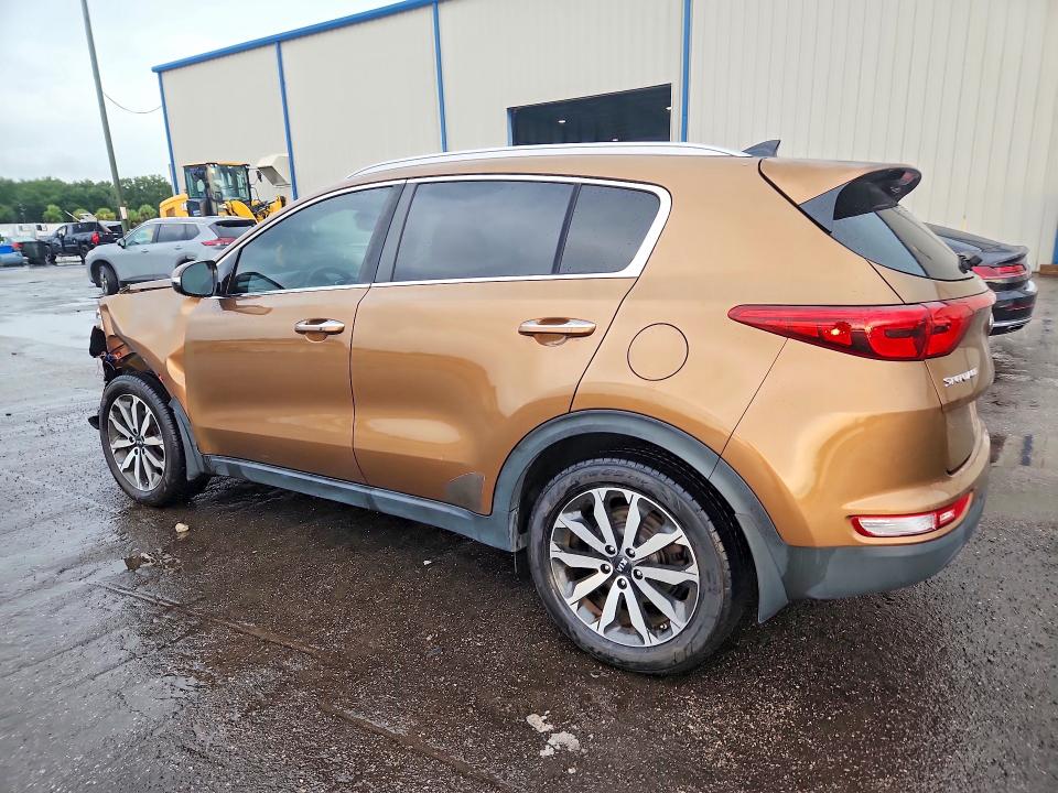61696406 :رقم المزاد ، KNDPN3AC0H7212992 vin ، 2017 Kia Sportage مزاد بيع