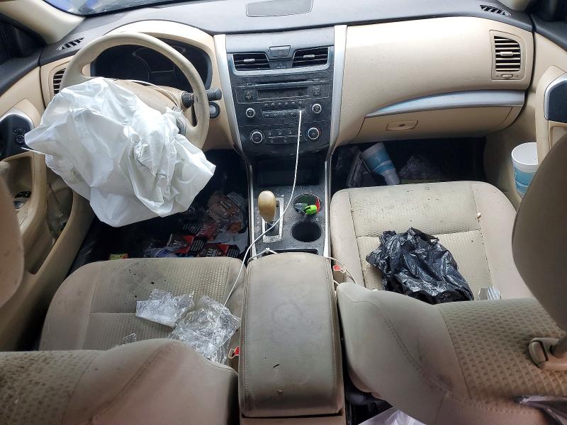 61143936 :رقم المزاد ، 1N4AL3AP5FN301938 vin ، 2015 Nissan Altima مزاد بيع