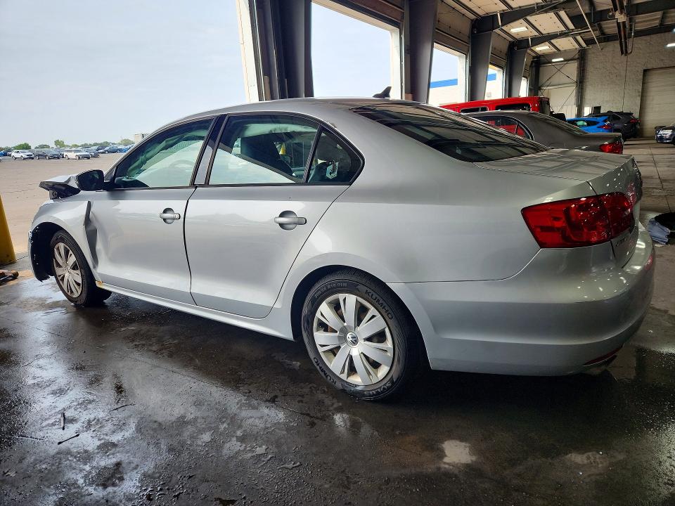 62796706 :رقم المزاد ، 3VWD07AJ4EM215223 vin ، 2014 Volkswagen Jetta مزاد بيع