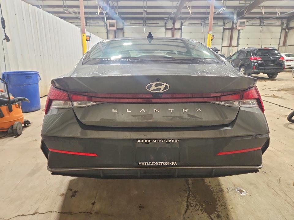Продажа на аукционе авто 2024 Hyundai Elantra, vin: KMHLM4DG1RU653325, номер лота: 60280776