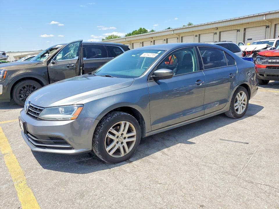 Auction sale of the 2018 Volkswagen Jetta, vin: 3VW2B7AJ9JM220686, lot number: 62142216