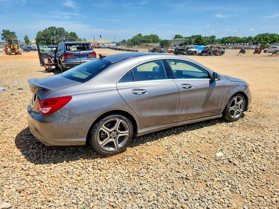 Продажа на аукционе авто 2018 Mercedes-benz Cla, vin: WDDSJ4EB0JN586703, номер лота: 61976946